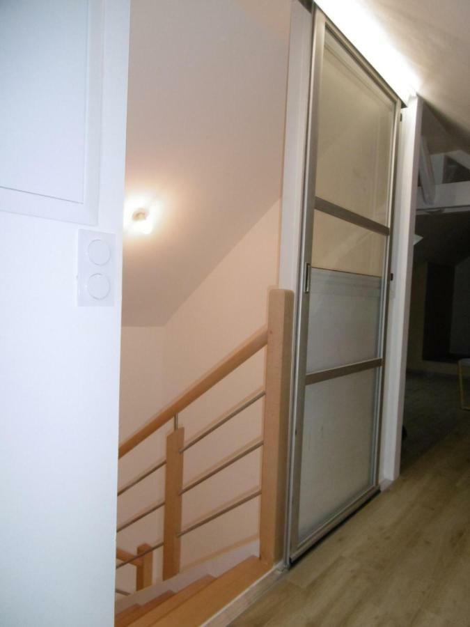 Le Petit Domaine Des Aubuis Apartment Chinon Bagian luar foto